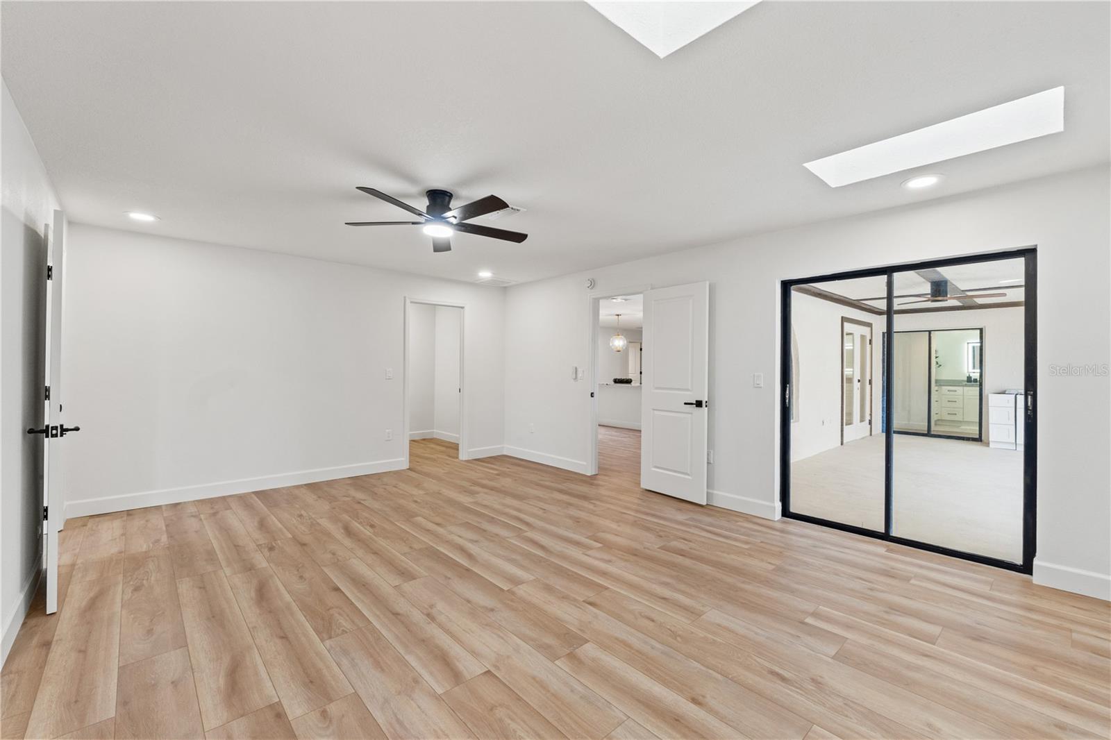 Flex space/5th bedroom