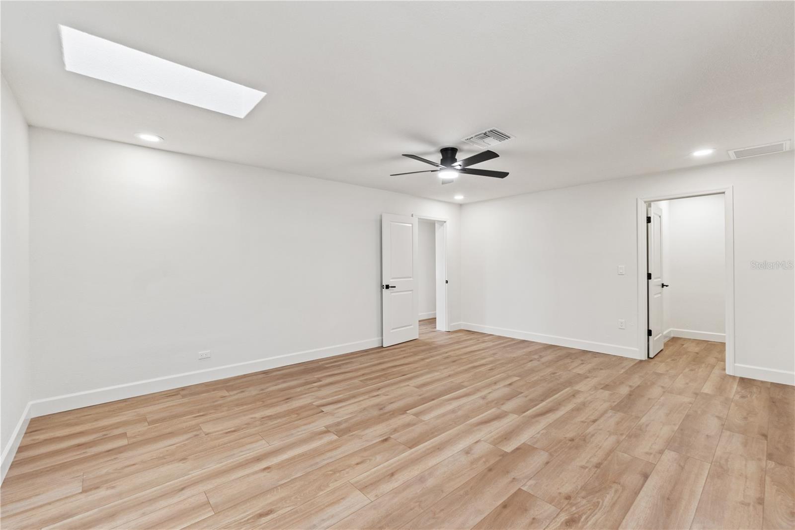 Flex space/5th bedroom