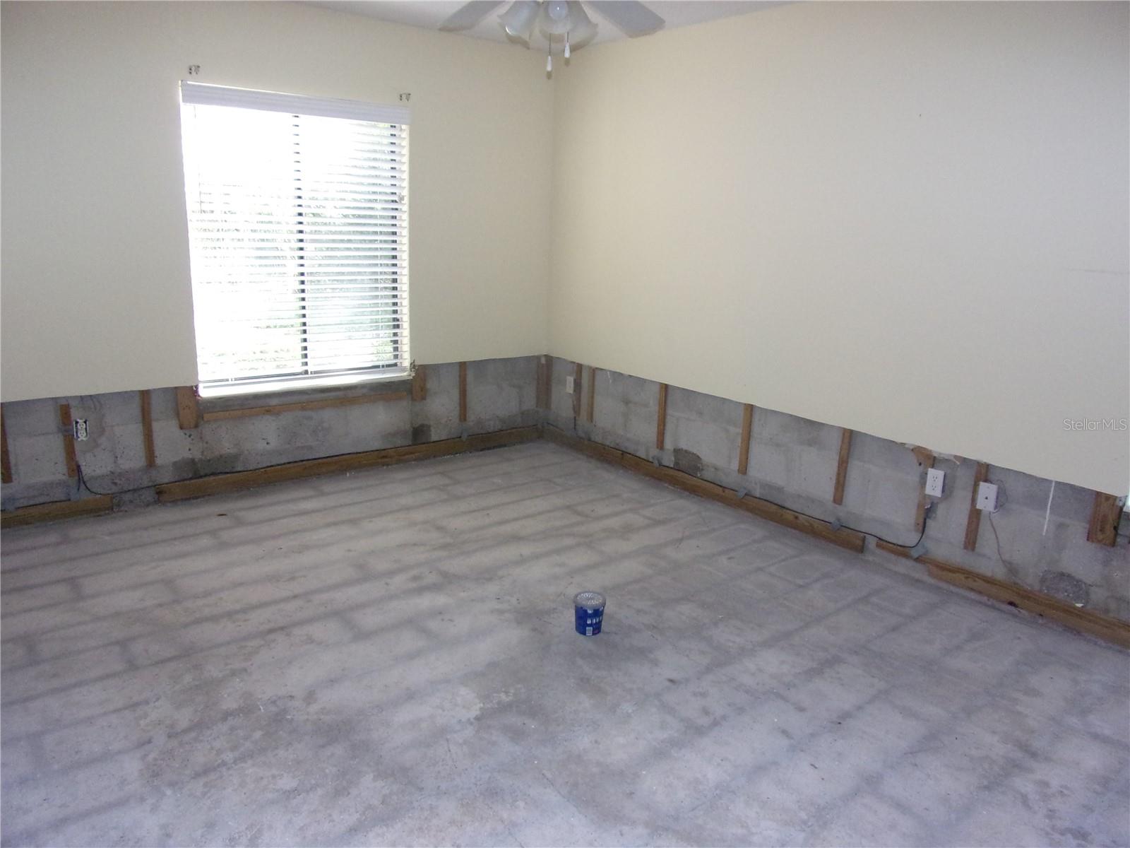 Primary bedroom has duel windows