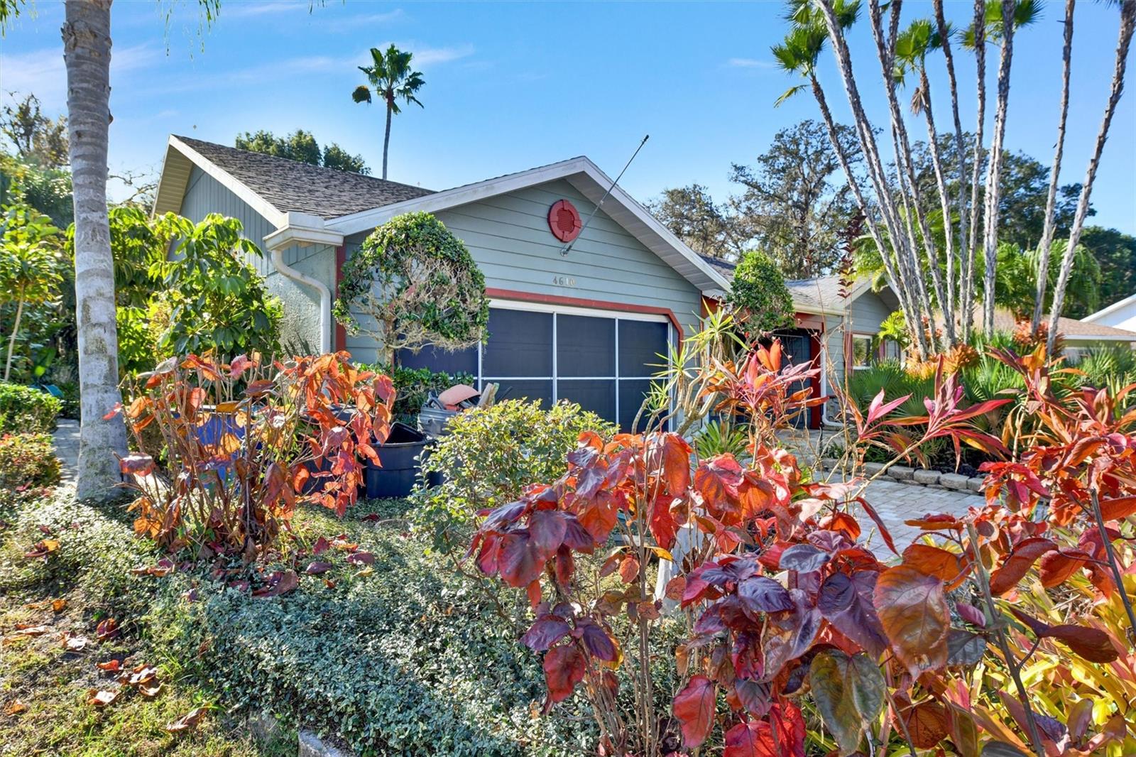 Come garden with me.