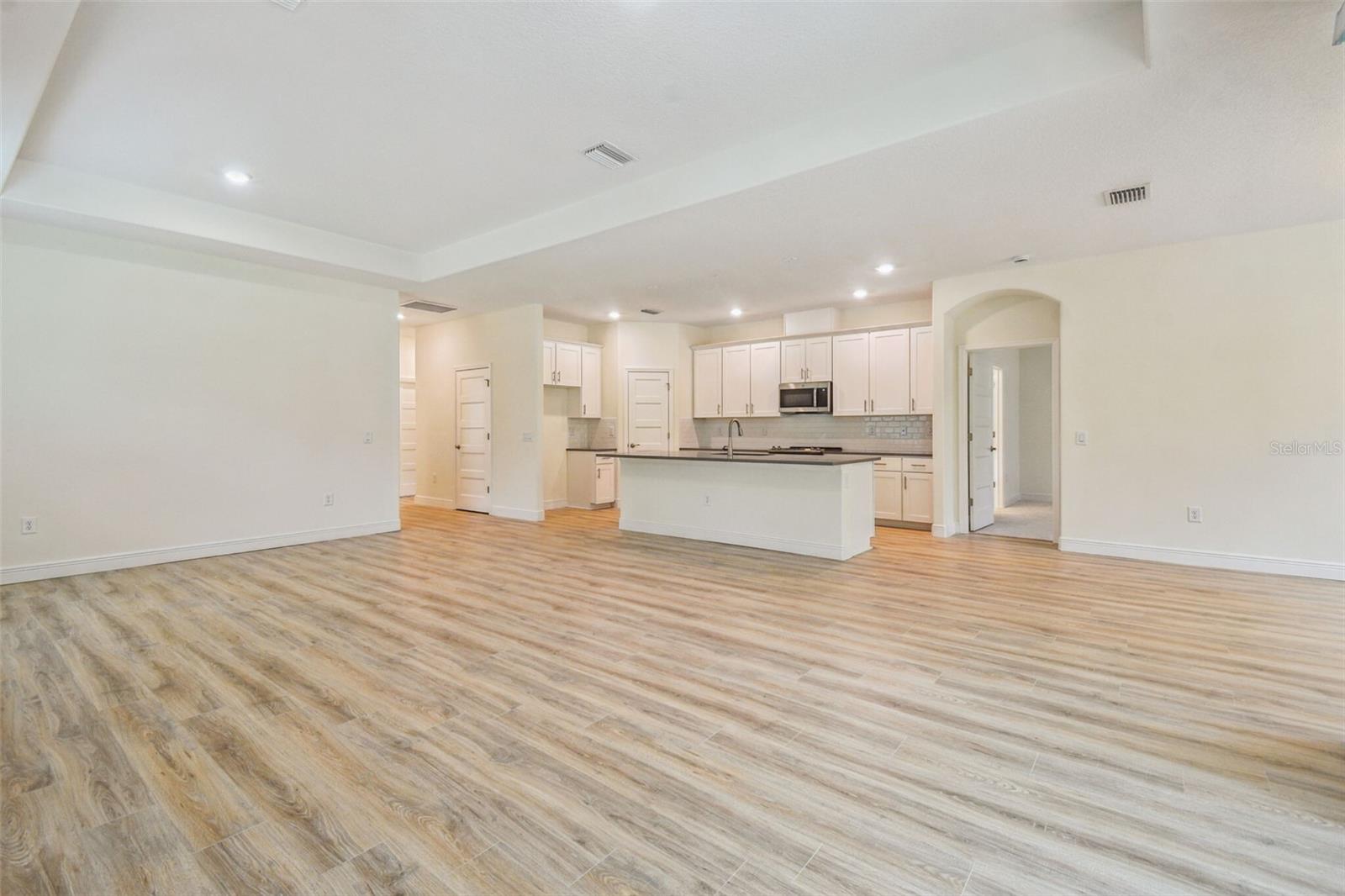 Model Home - Does not represent actual To Be Built Home