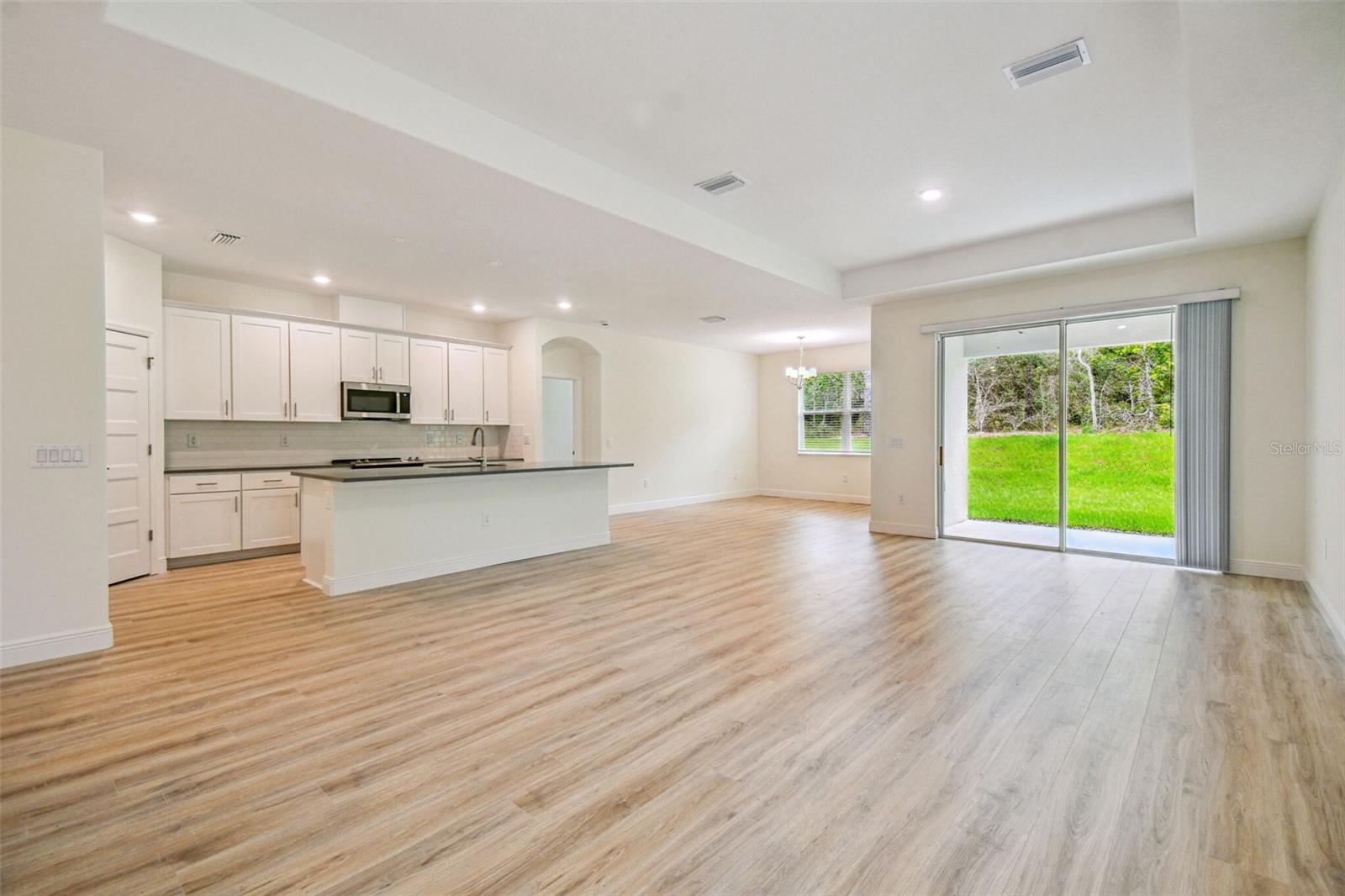 Model Home - Does not represent actual To Be Built Home