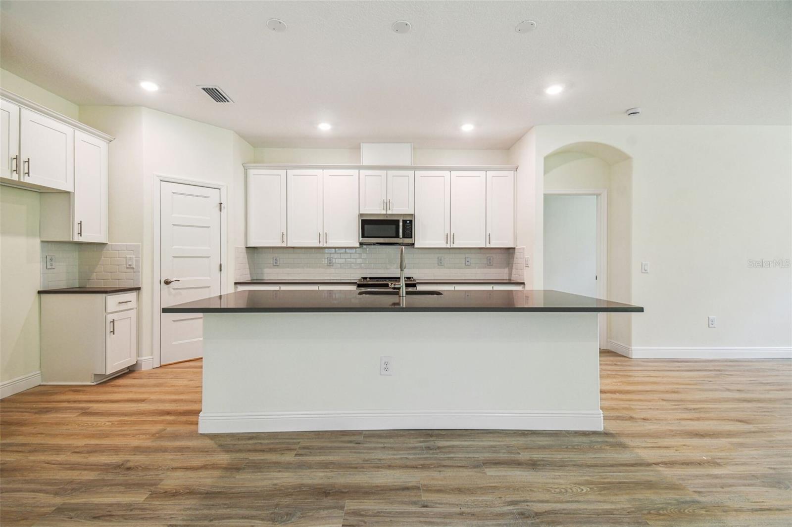 Model Home - Does not represent actual To Be Built Home