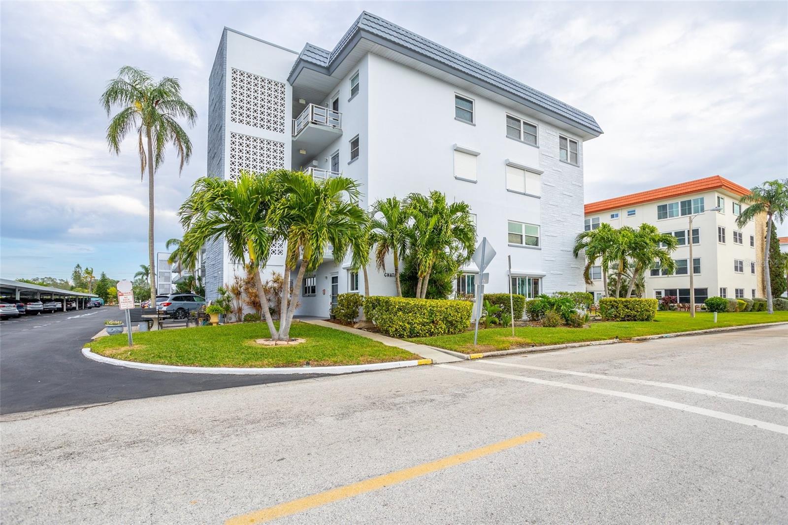 Chatham walk way to marina