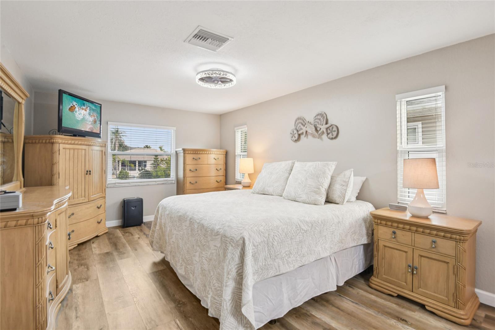 Spacious primary bedroom