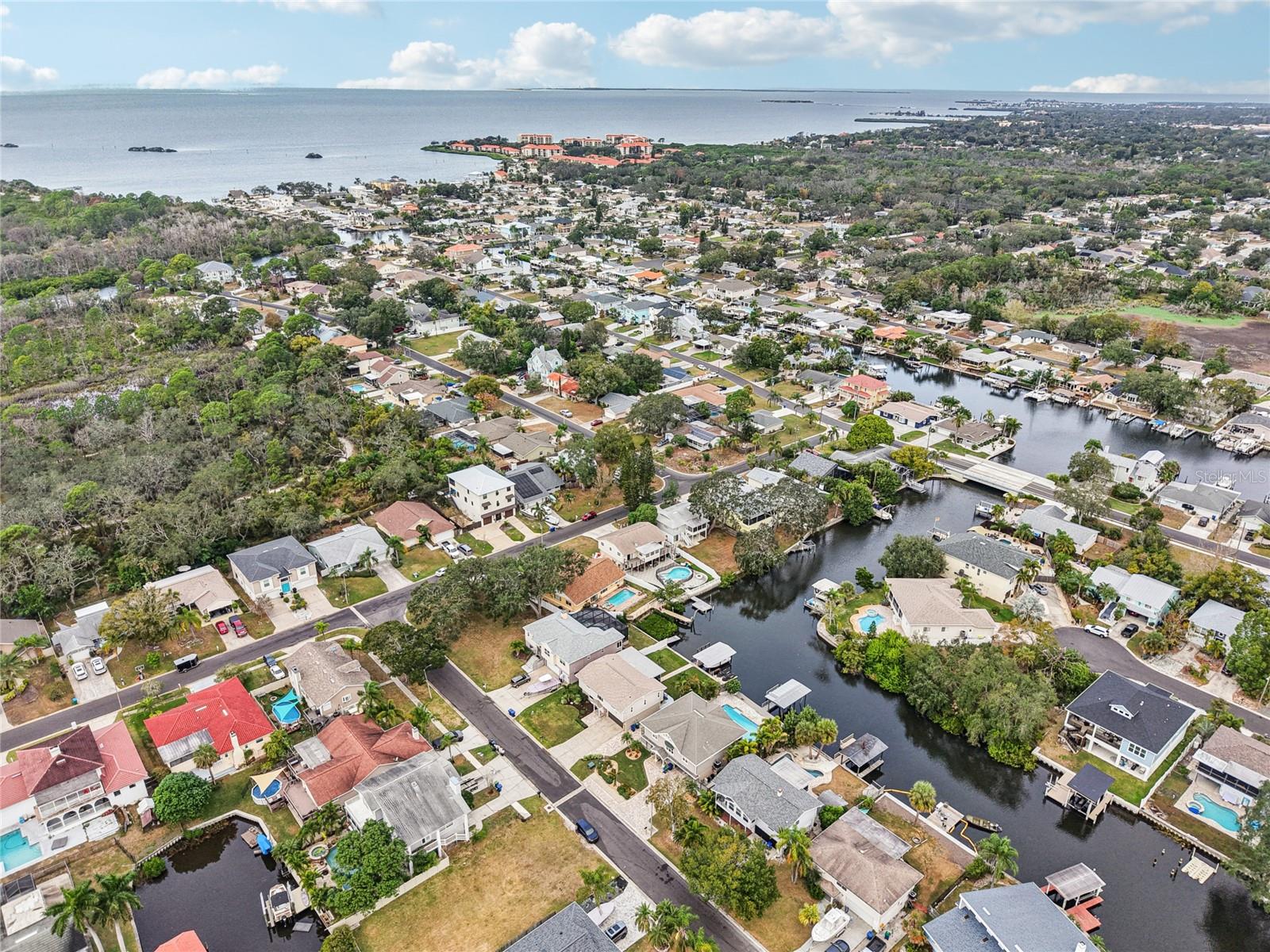 Located near top beaches, parks and other destinations