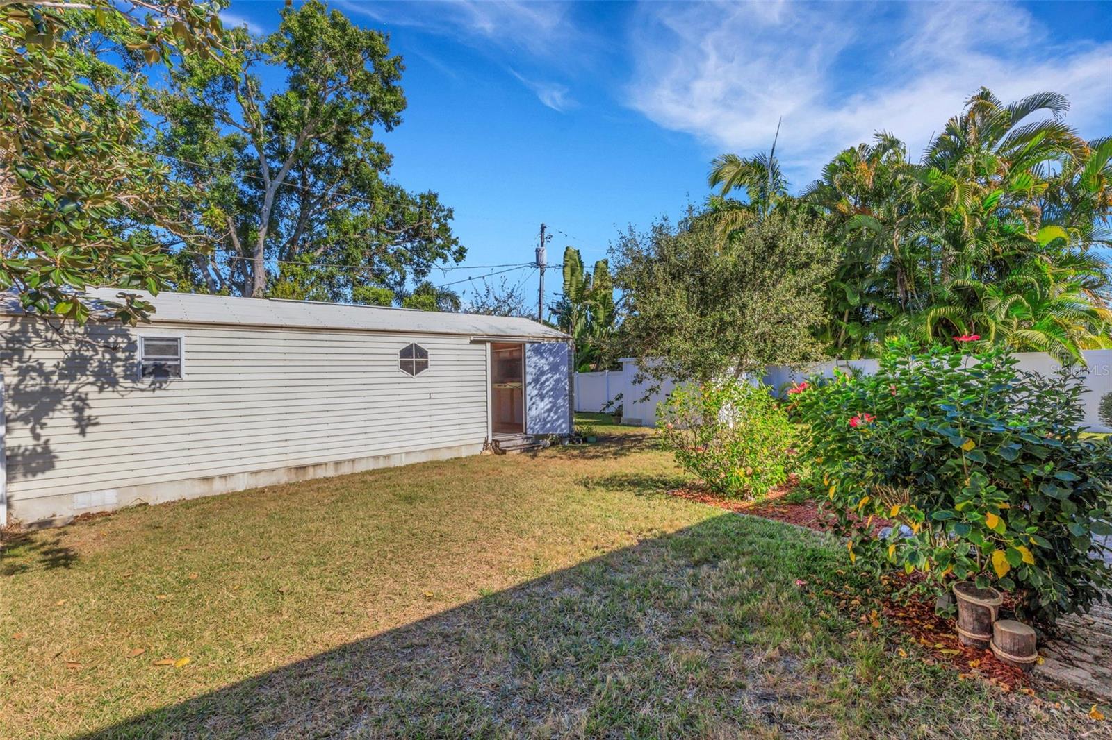Large DRIVE IN storage shed