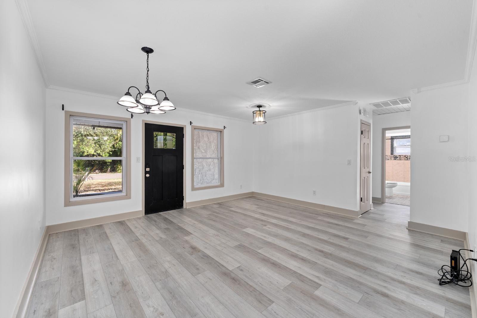 Living, Dining combo