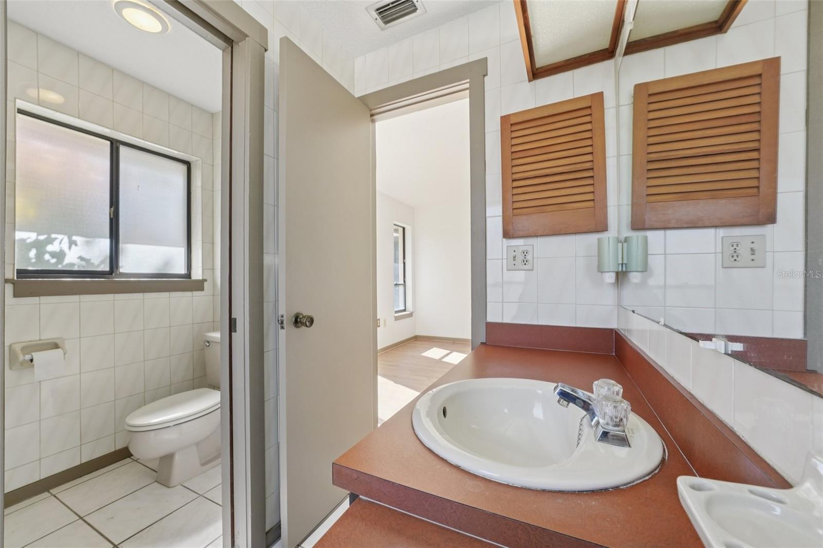 Primary ensuite bathroom