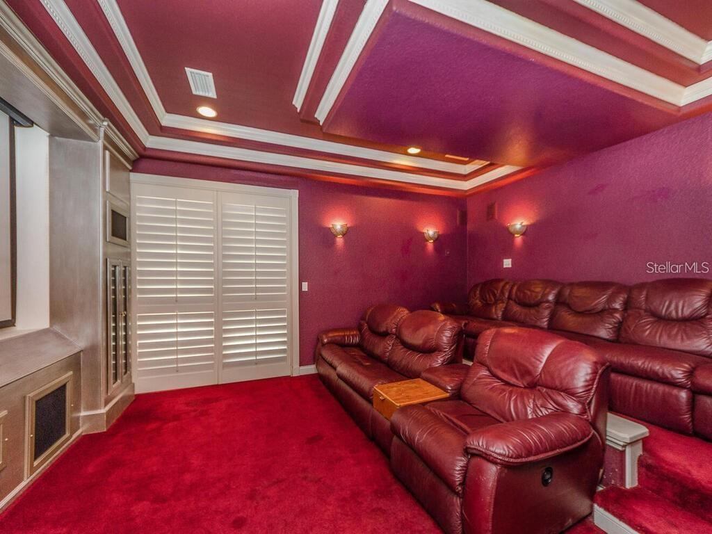MOVIE ROOM