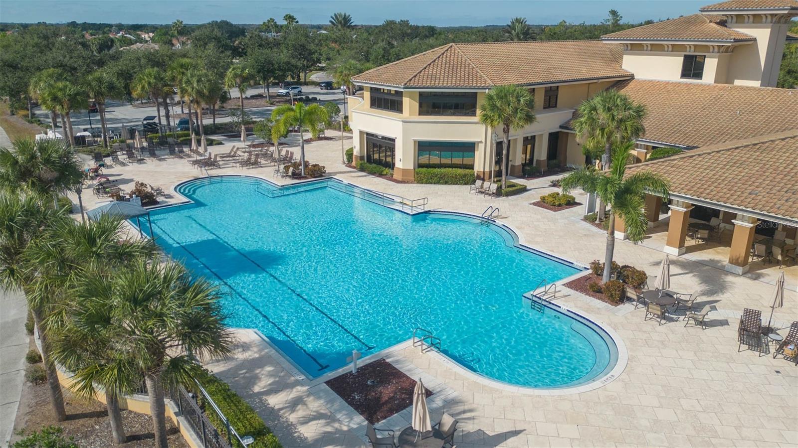 Renaissance Clubhouse pool