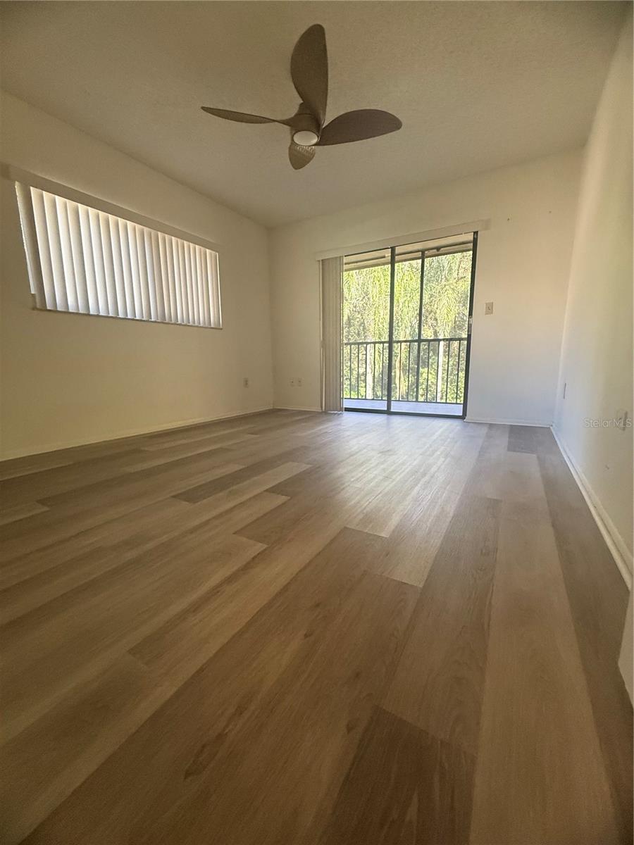 Bedroom 2 with slider to balcolny