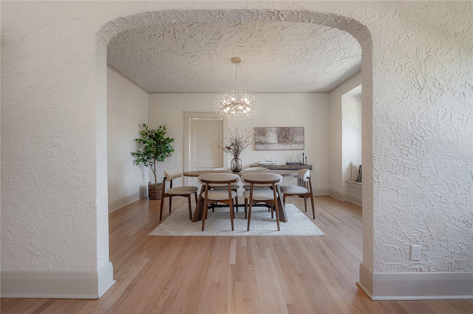 Open-Concept Living & Dining