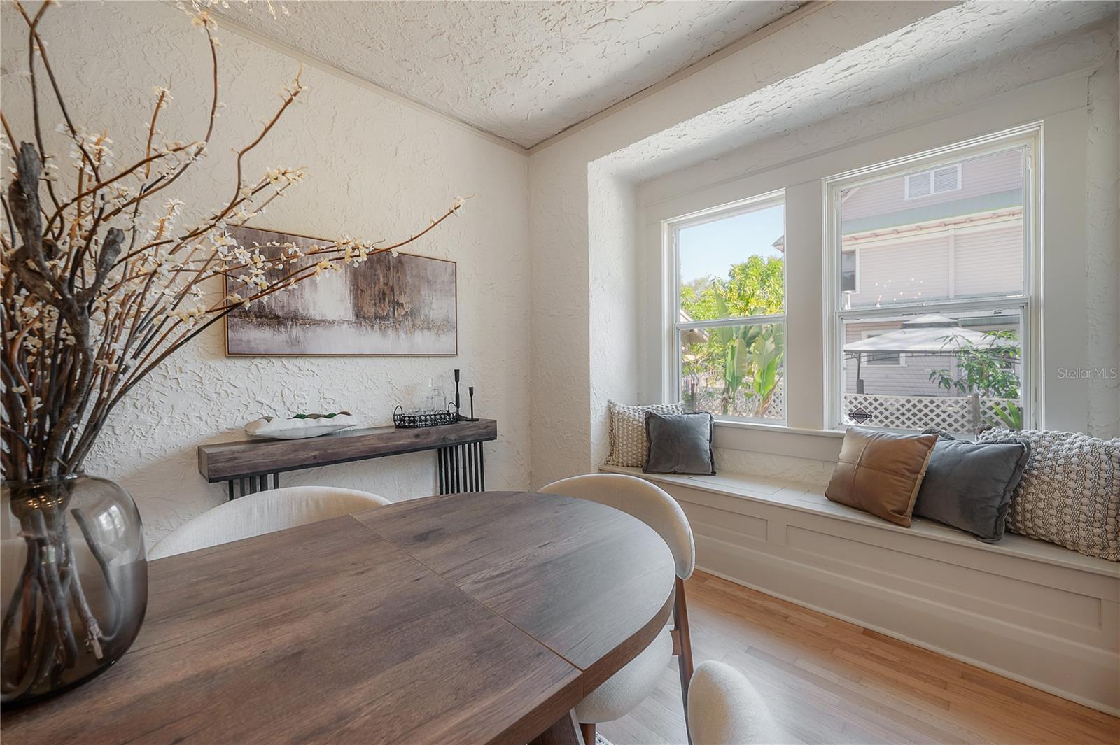 Elegant Dining Room With Window Seat