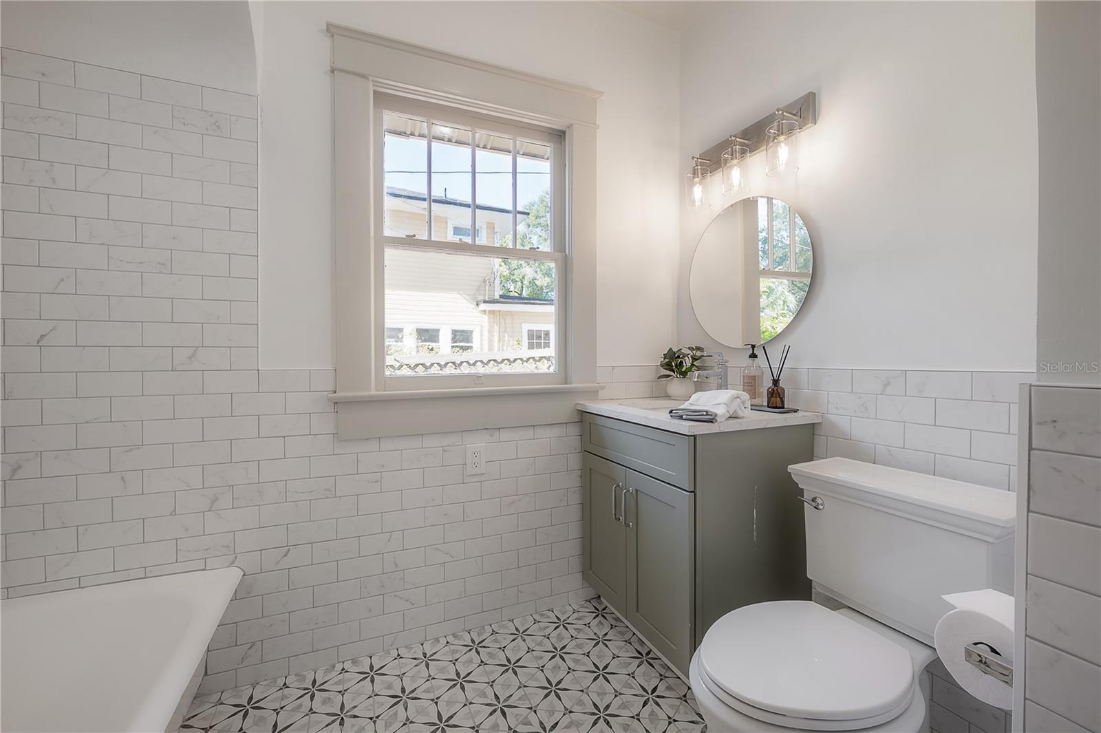 New lighting ans stylish vanity