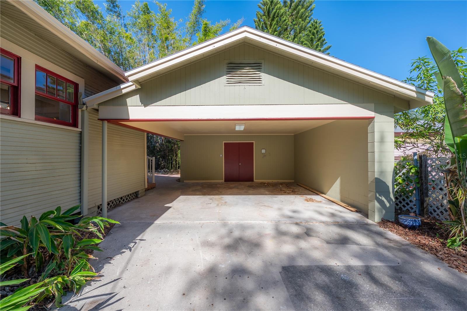 Spacious covered carport