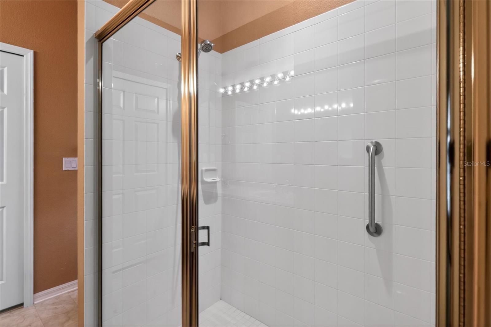 Stand up shower in primary bathroom