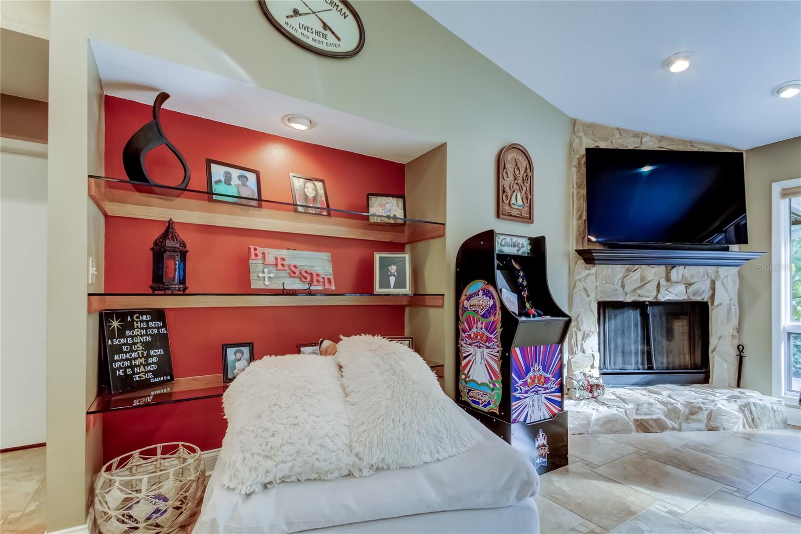 Builtin shelves and fireplace