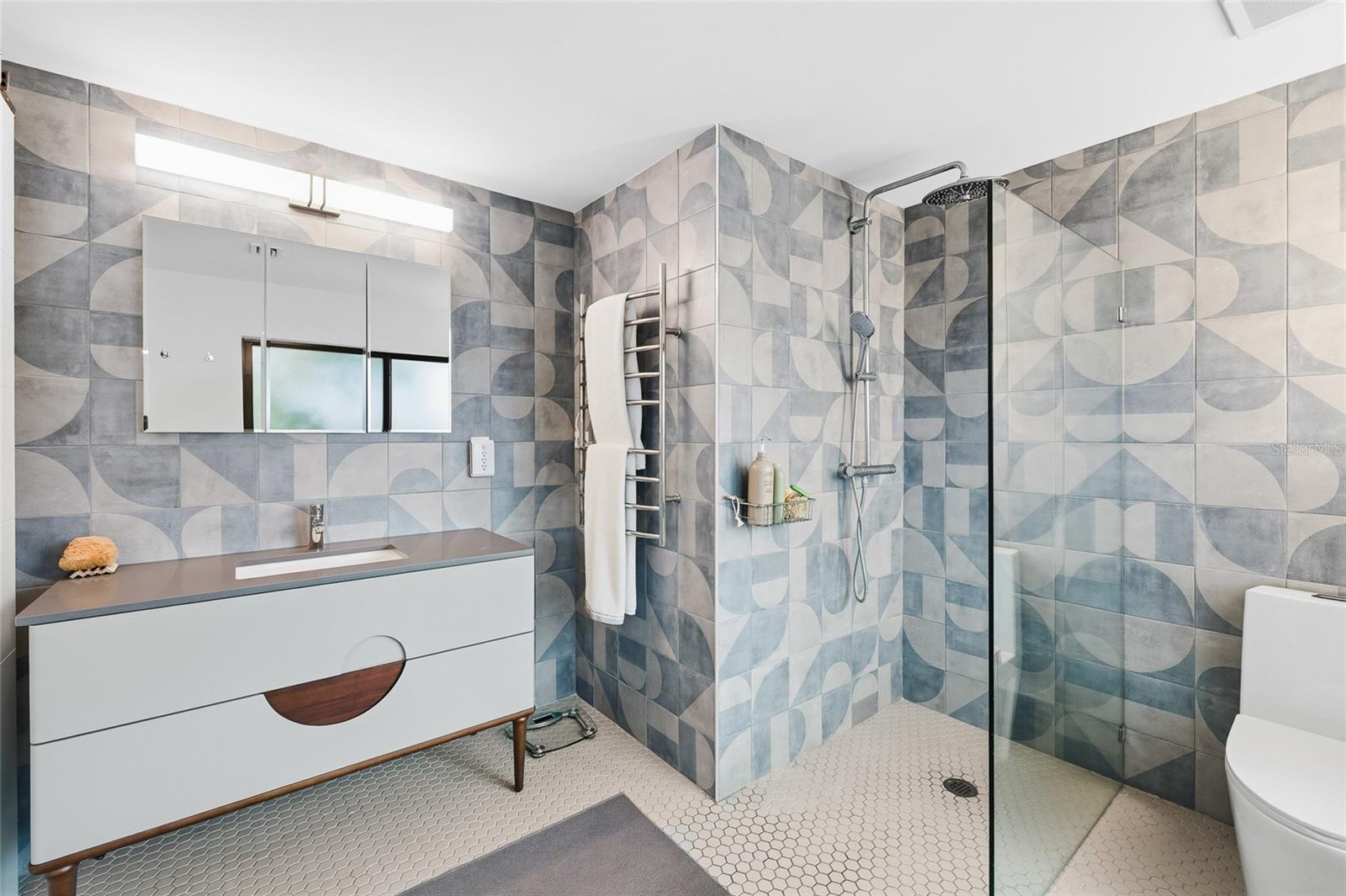 Primary En-Suite 10x9