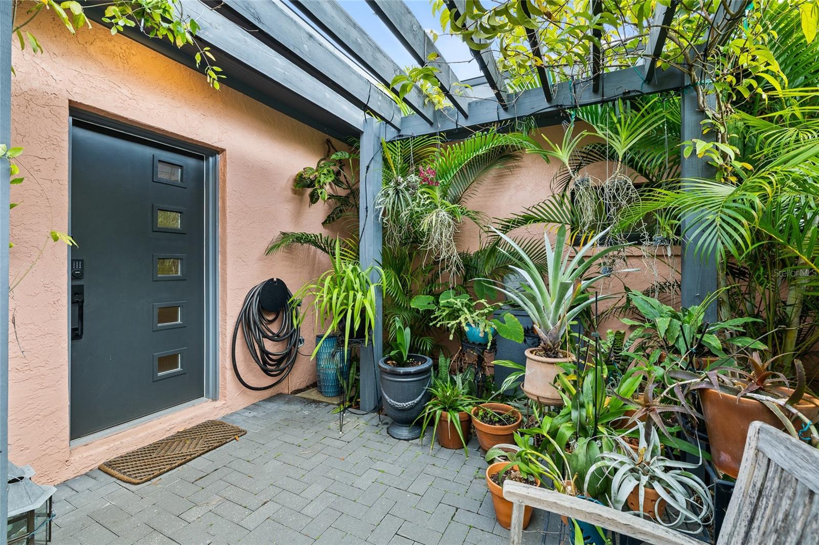 Front Courtyard W/Pergola