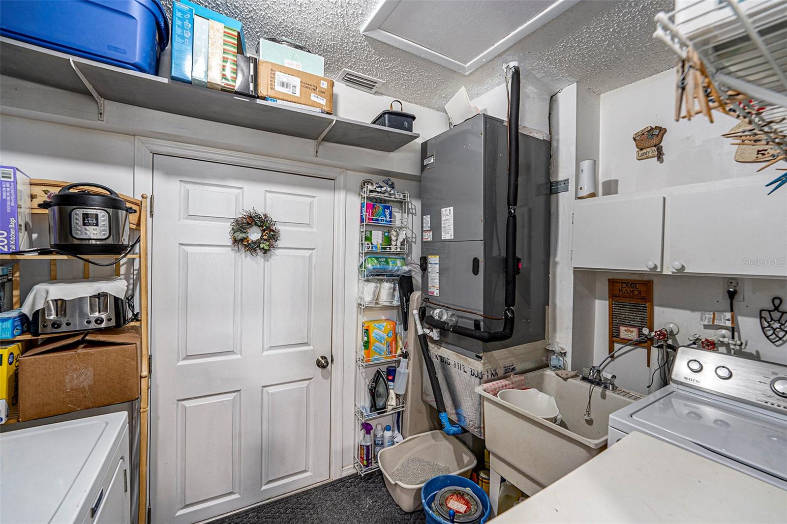 Enclosed Indoor Laundry