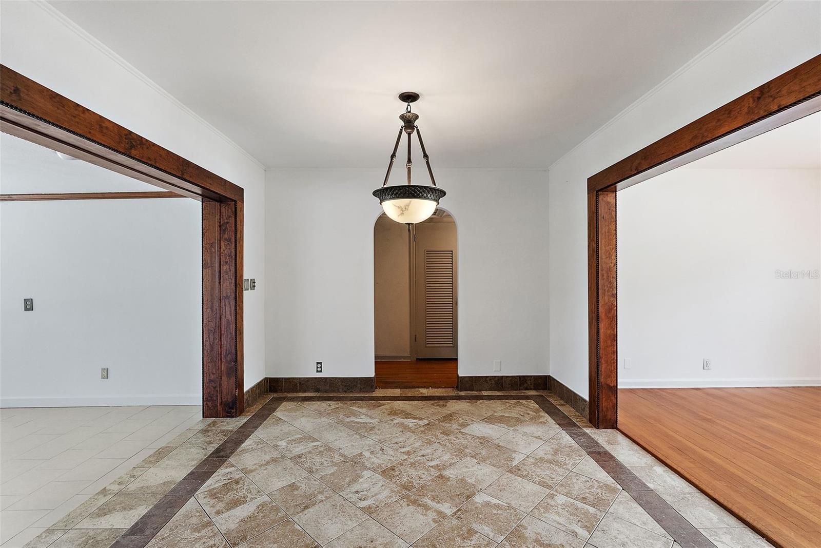 Dinette area between living room and family. room