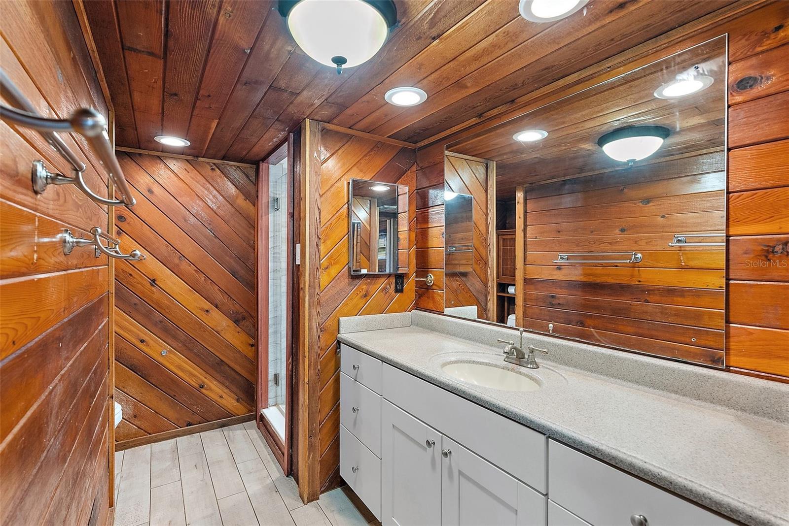 In-Law Suite Full Bath