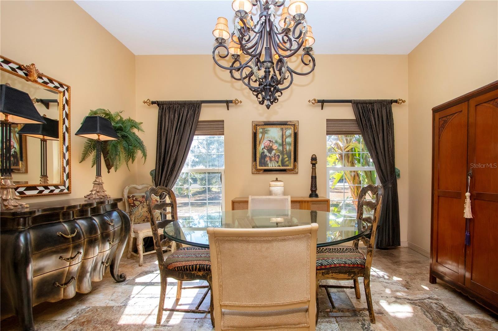 dining room that can be converted to an office or a 4th bedroom