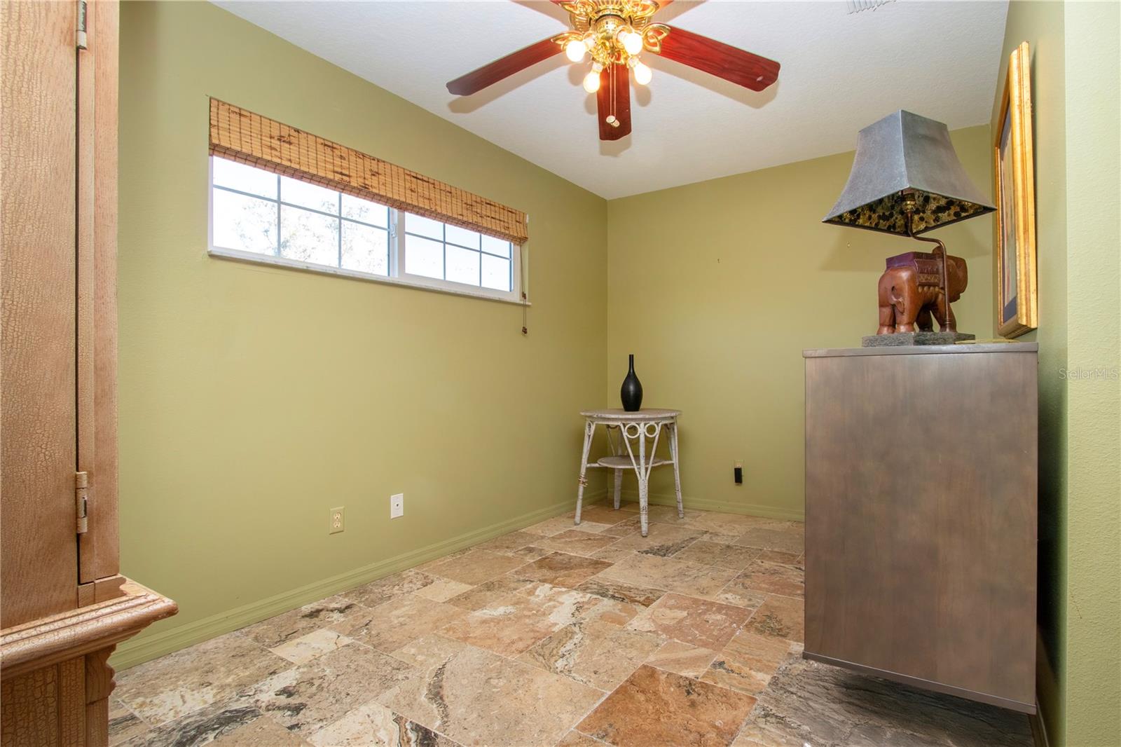 3rd bedroom open entry