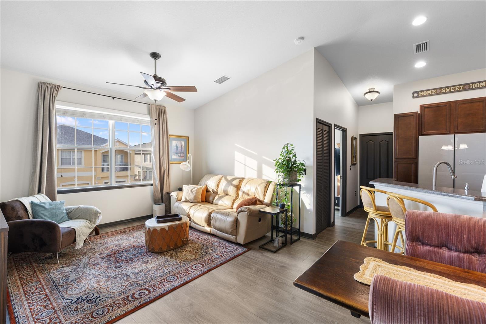 Living Room / Open concept Kitchen&Dining