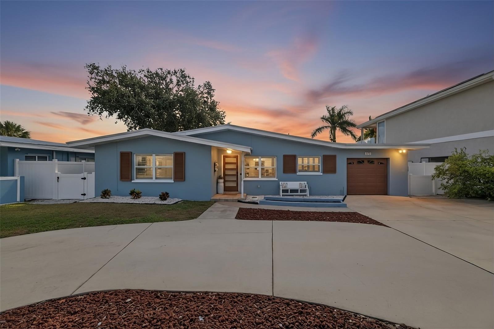 3 bedrooms, 2 bathrooms and 1 car garage with large circular driveway