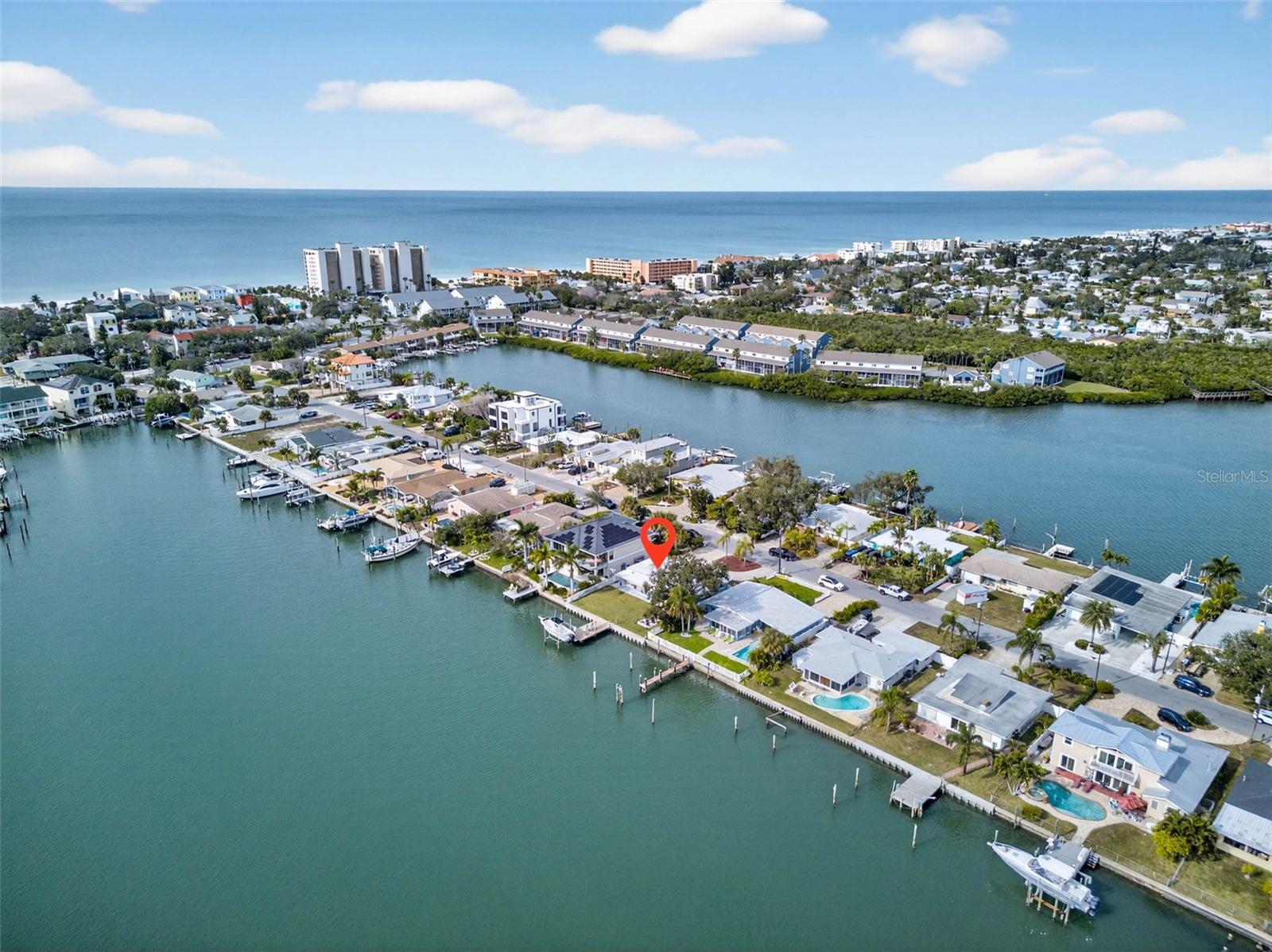 Indian Rocks Beach...Water views and steps to the beach.