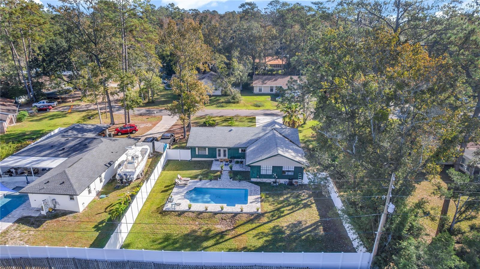 Aerial view of back yard
