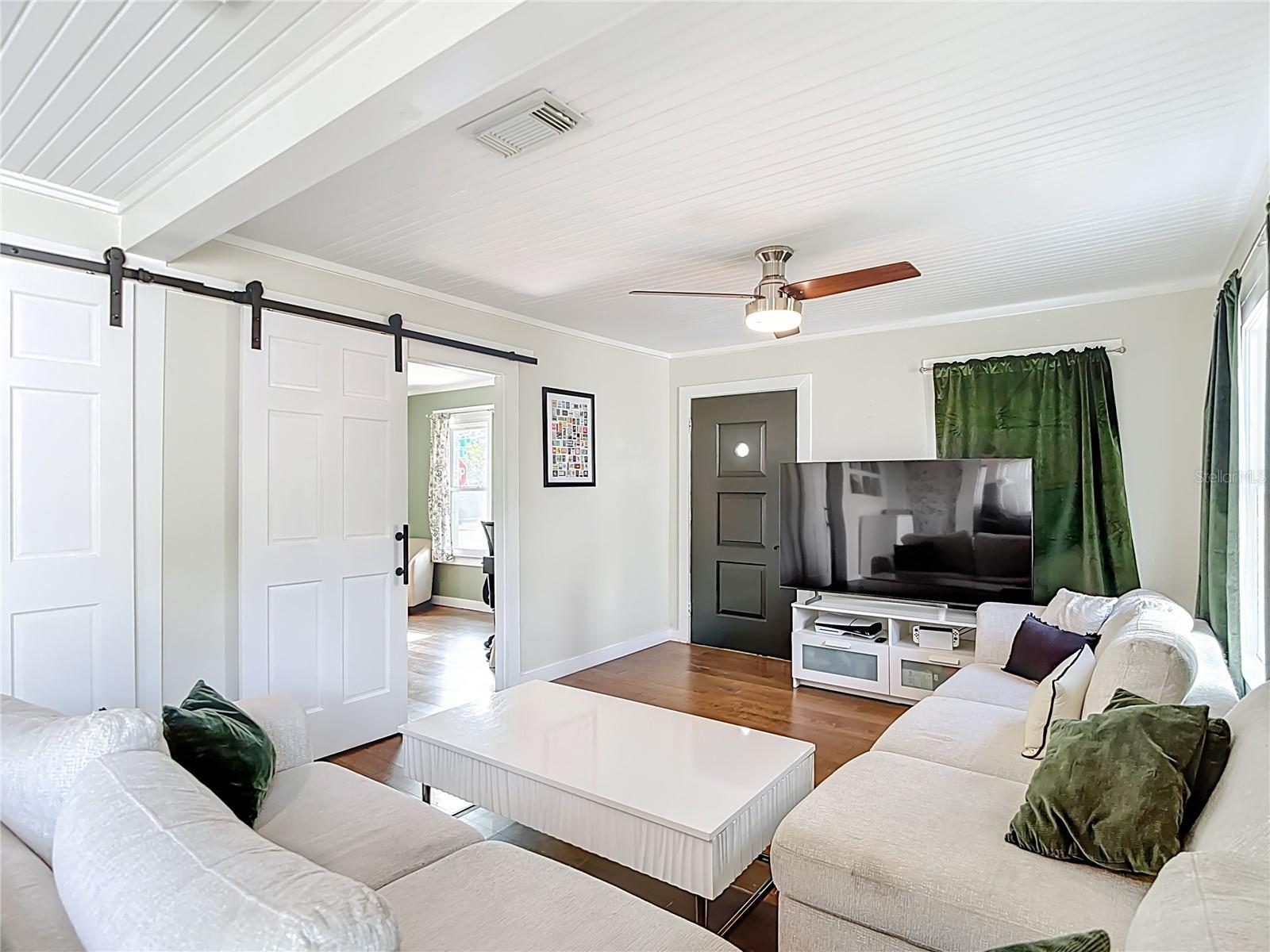 Living Room & 2nd Bedroom Entrance