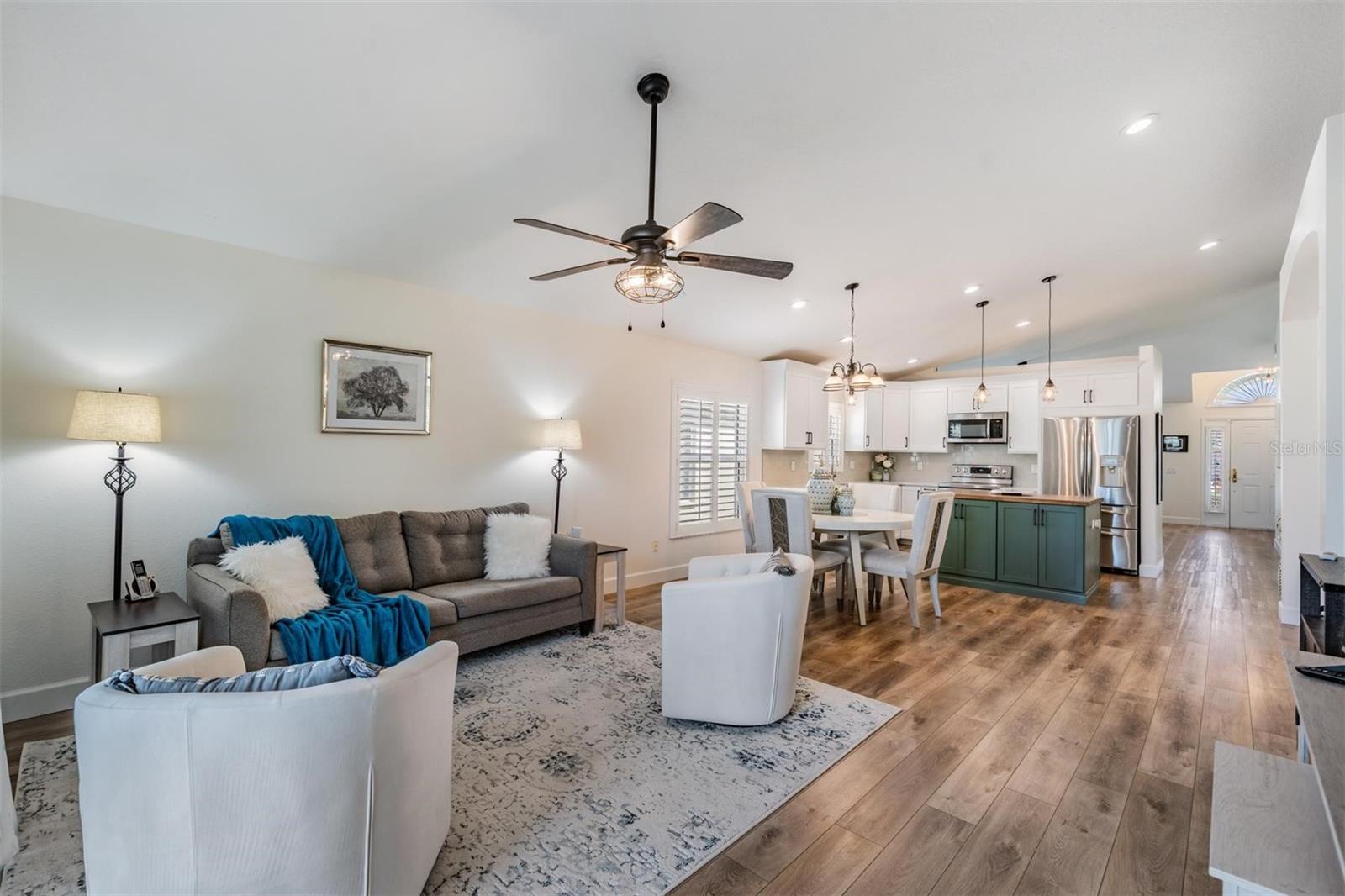 Fabulous open floorplan with a kitchen view