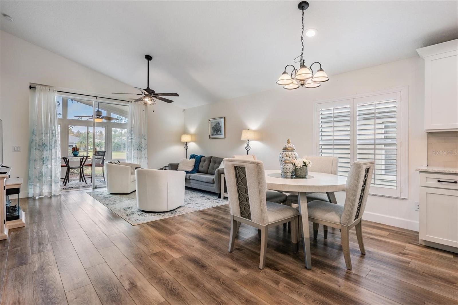Eat-in area adjoins the family room