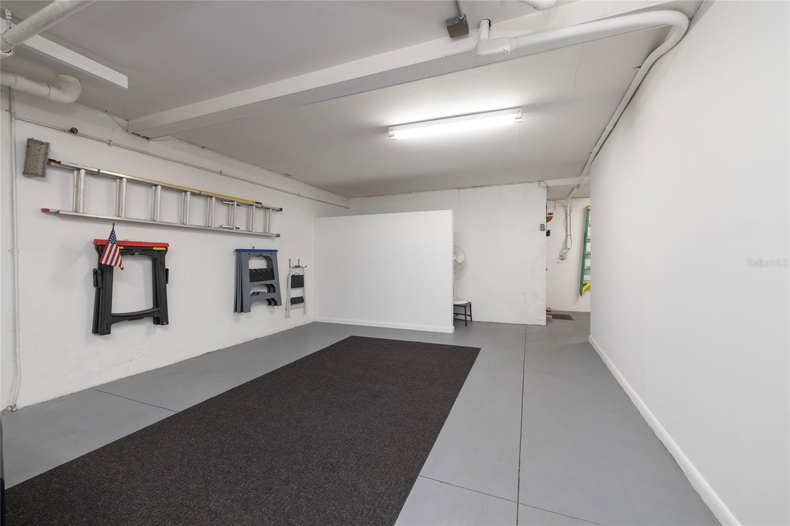 Ground floor oversized garage