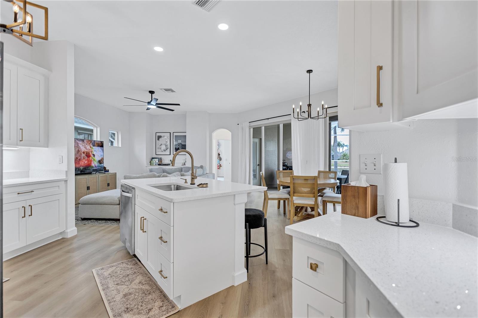 Tons of Kitchen Counter and Cabinet Space