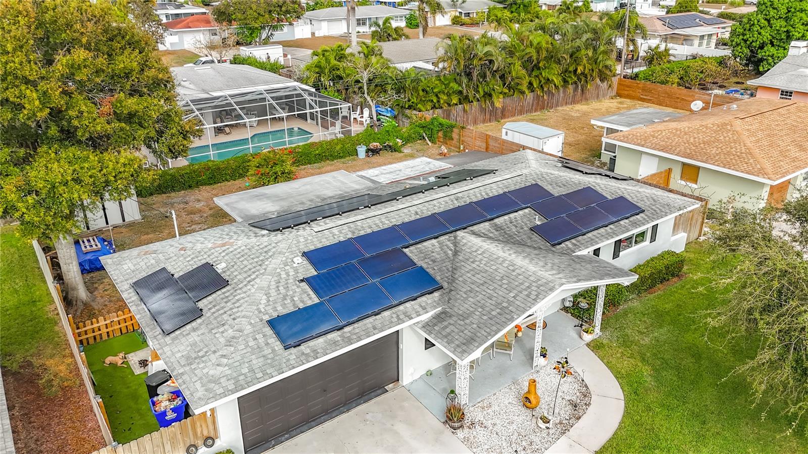 Dog Run on the left with Astro Turf!