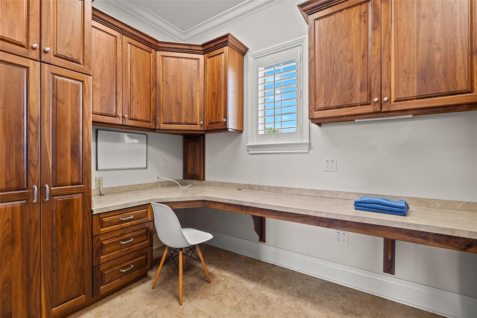 A hidden Office space in the Laundry Room. Great for an upstairs workspace!