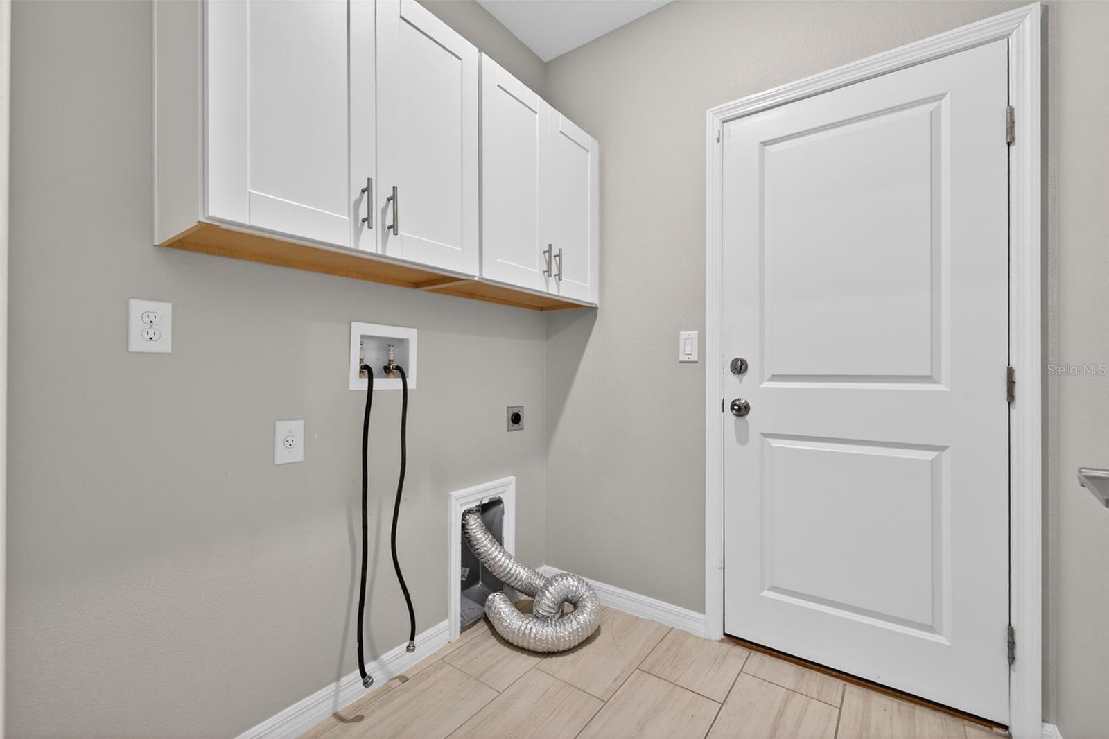 Indoor Laundry - Off Kitchen