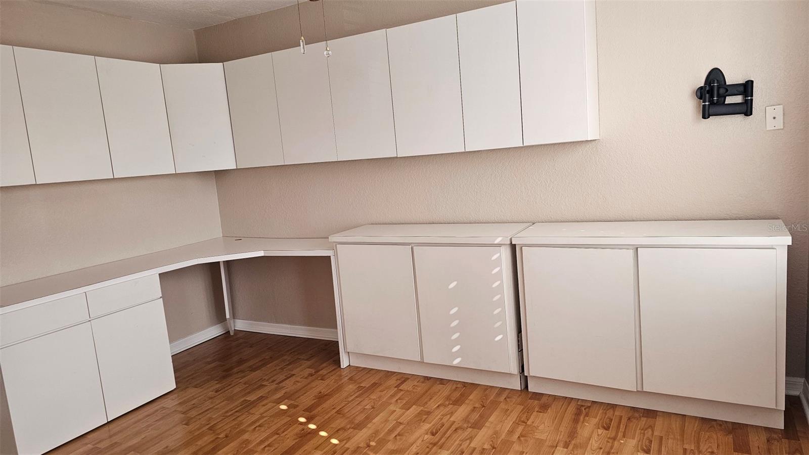 BR 2 CABINETSFOR STORAGE ON ONE END