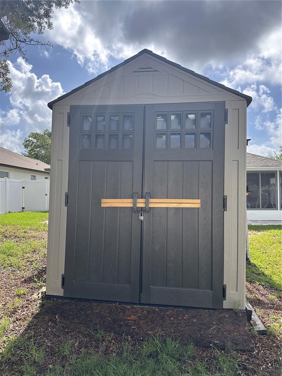 Shed conveys