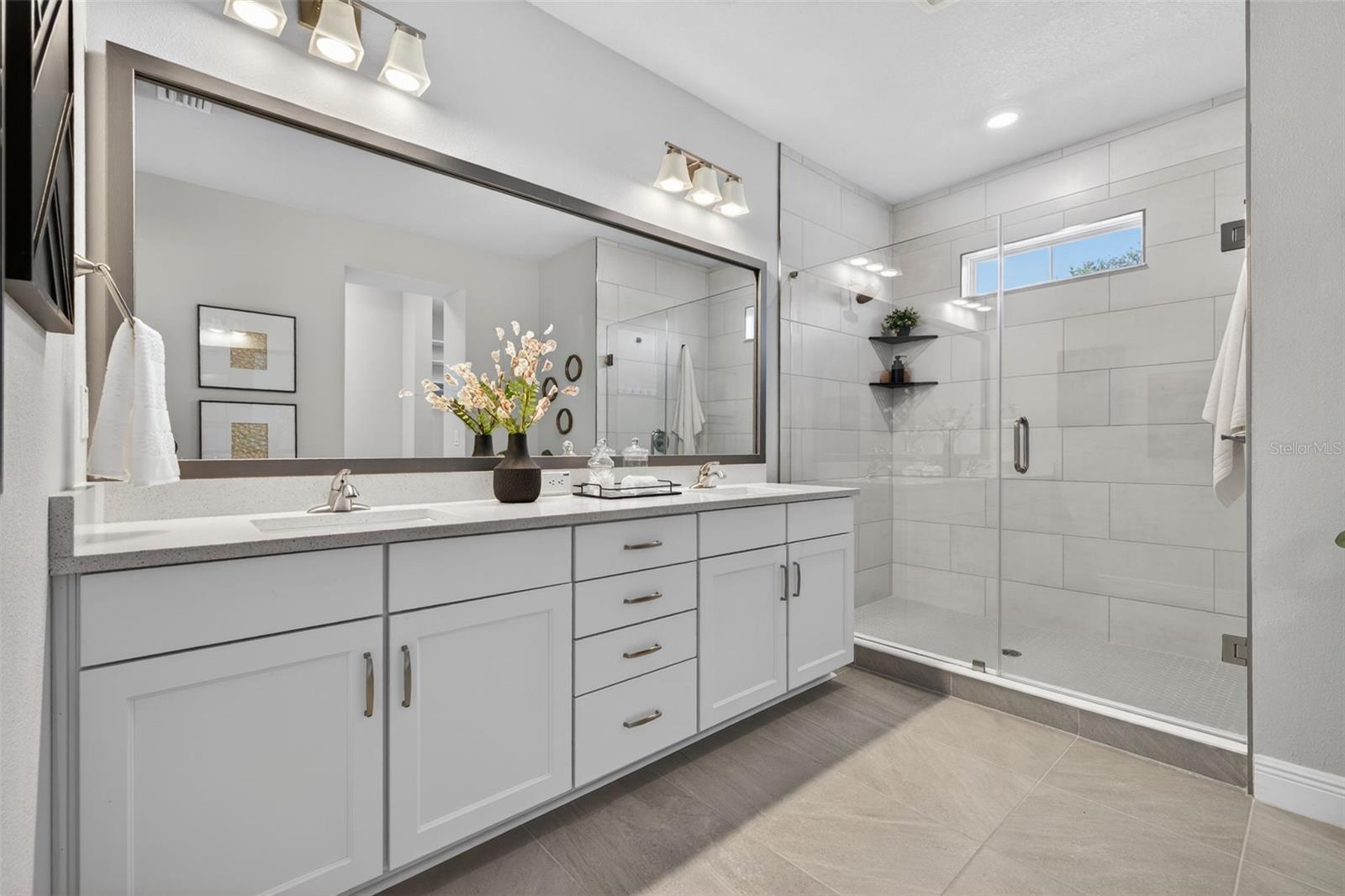 Upstairs Primary Bathroom