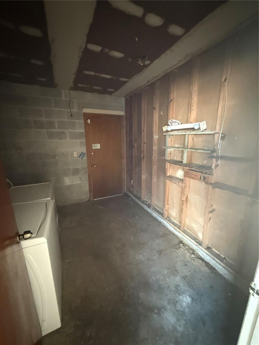 Inside Utility room off the kitchen