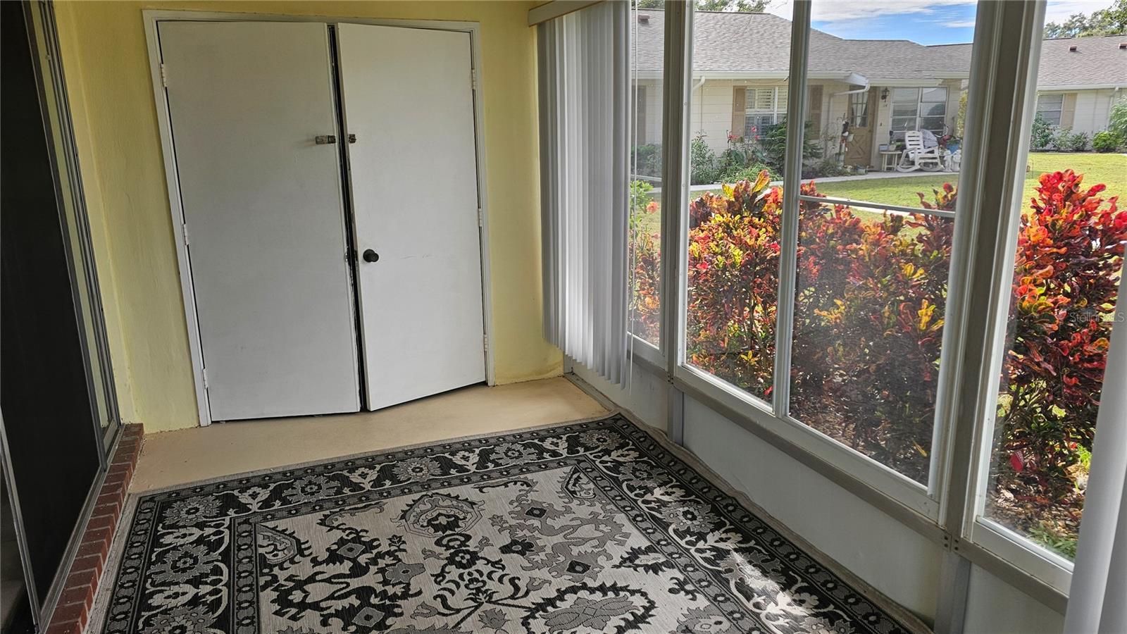 1902 Dandridge St unit 12 Sun Room