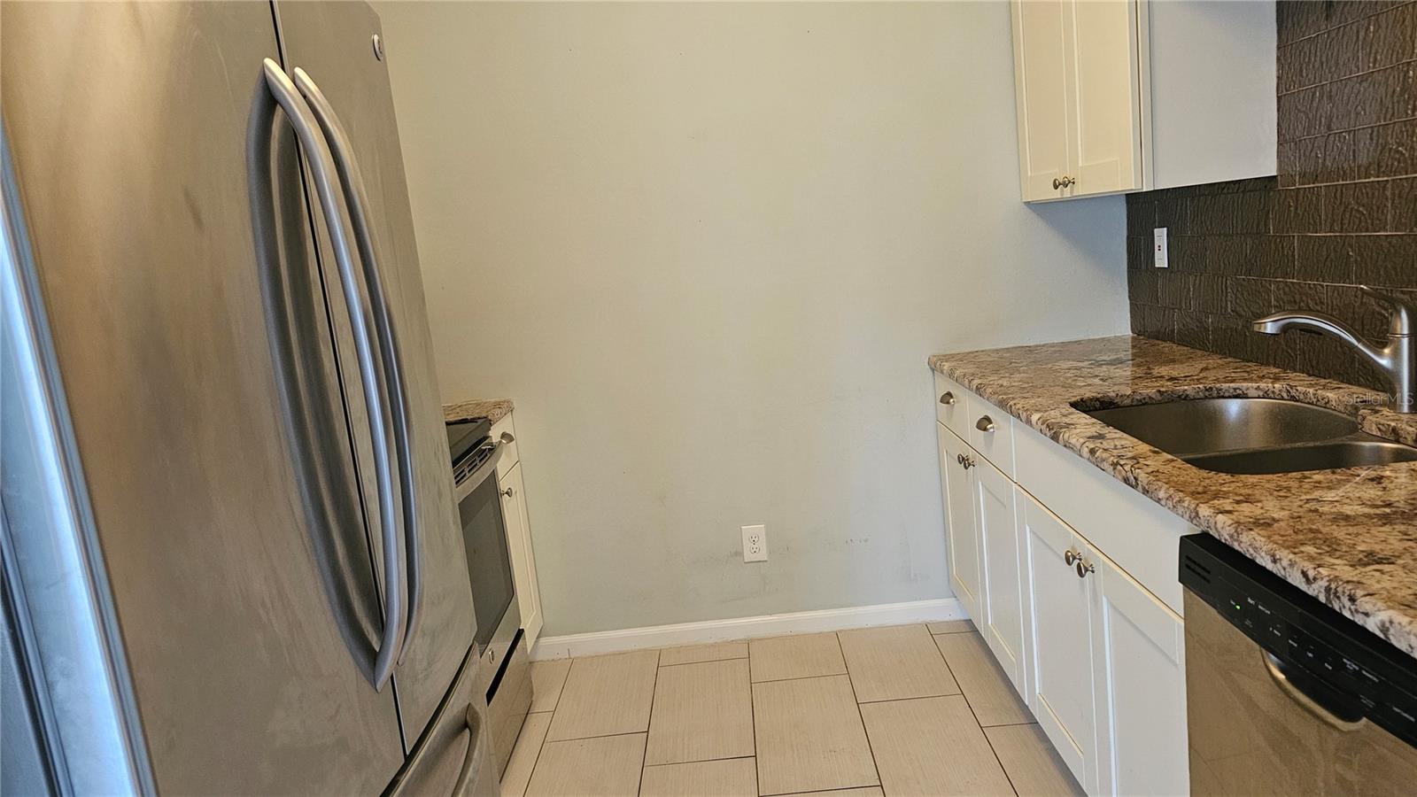 1902 Dandridge St unit 12 Kitchen