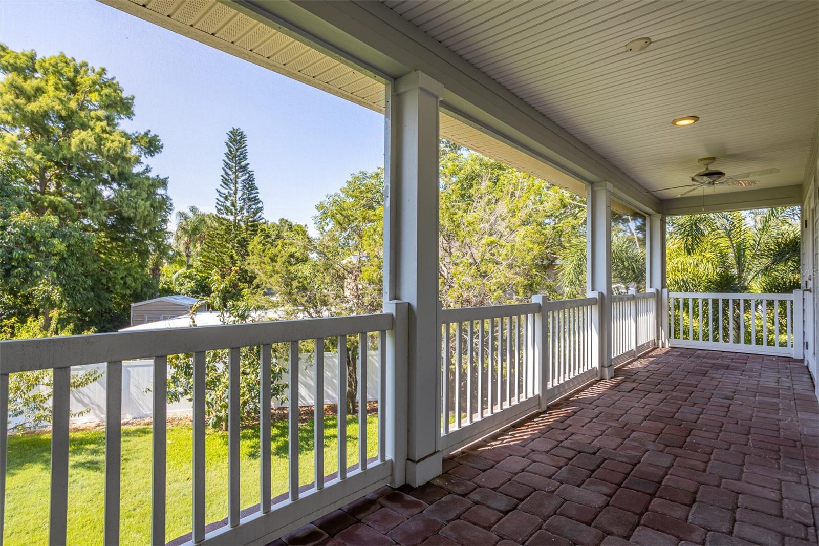 Screened in upper patio designed for ultimate enjoyment