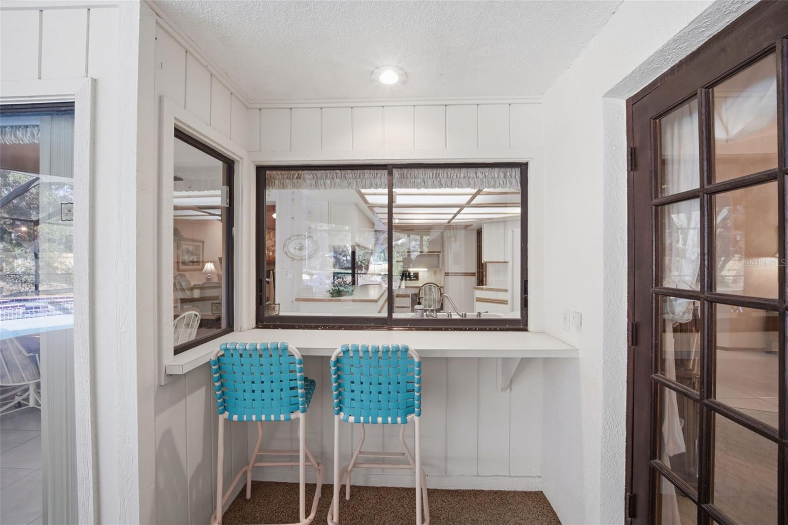 Pass-through to Kitchen