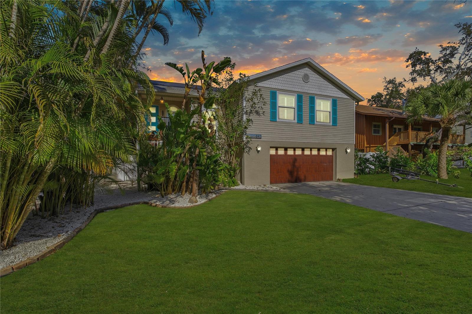 WELCOME TO DELAWARE AVENUE IN OZONA, FLORIDA!